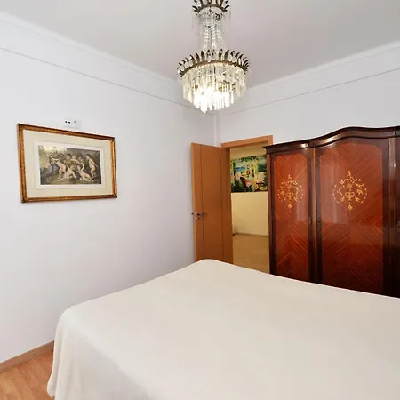Апартаменты Oceanscape - 50 Meters From The Beach Назаре