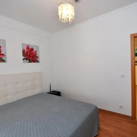 Апартаменты Oceanscape - 50 Meters From The Beach Назаре