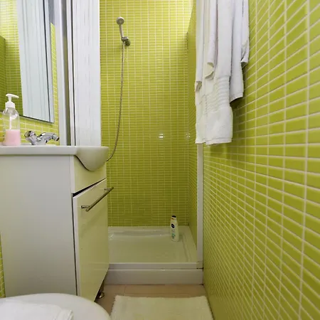 Апартаменты Oceanscape - 50 Meters From The Beach Назаре