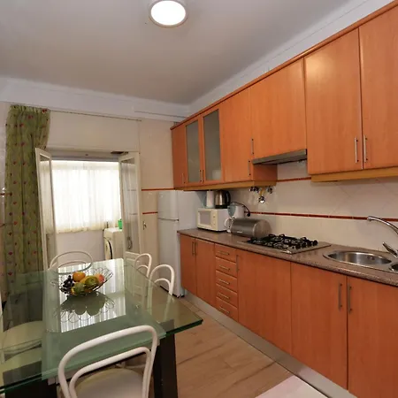 Oceanscape - 50 Meters From The Beach Апартаменты Назаре